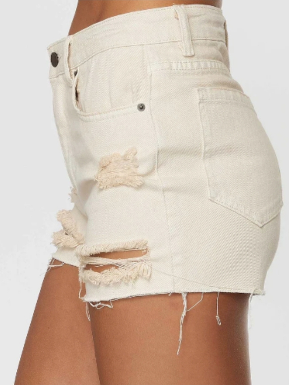 O'Neill Cream Distressed Women's Denim Shorts Size 29 NWT